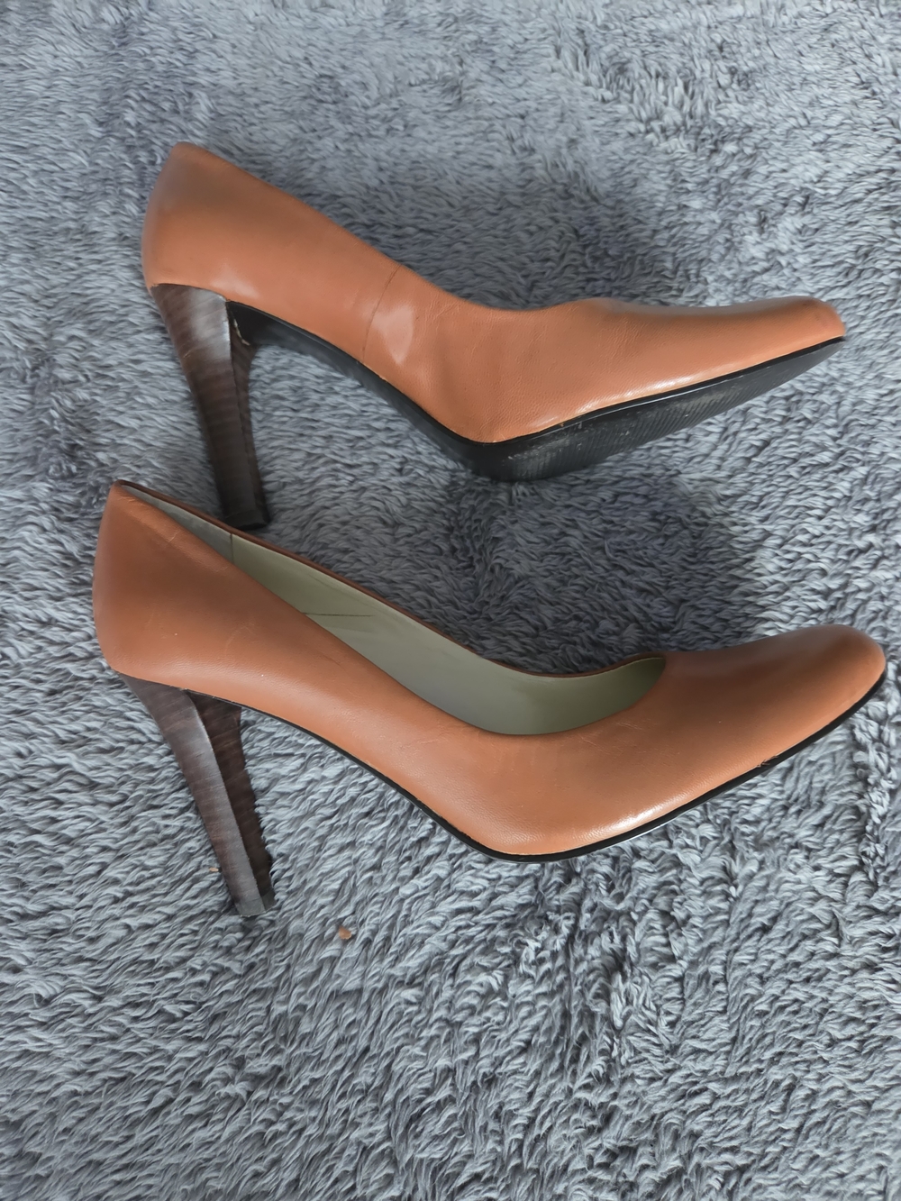 Lauren Ralph Lauren Women's Classic Pointed-Toe High Heel Pumps in Cognac Sz 9.5
